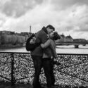 Amoureux au Pont des Arts