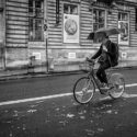 Pédalant sous la pluie