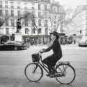 La dame au chapeau noir