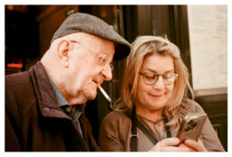 2025-03-08-Canon-EOS1V-Santacolor100_29_MOD_FRAME_resize