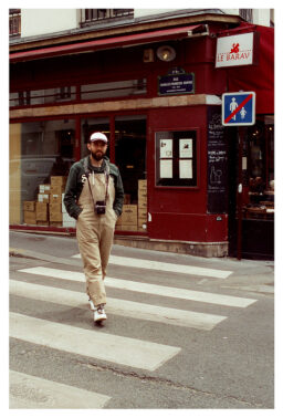 2025-05-17-Canon-EOS-1V-CineStill-400D-08_MOD_V2_FRAME_resize