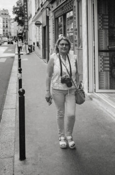 2025-08-02-Canon-EOS-1V-Fomapan400-10_MOD_BW_FRAME_resize